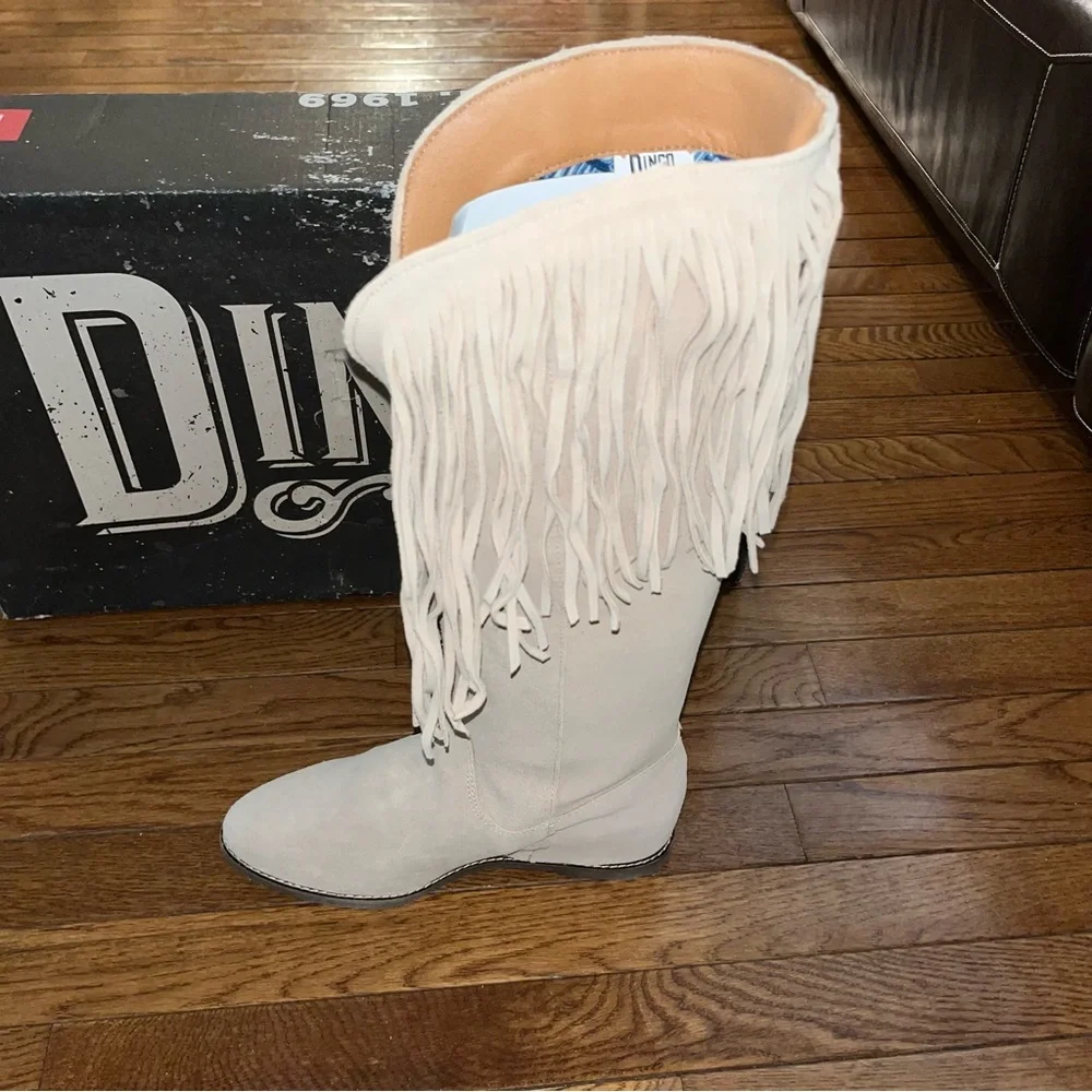 Dingo Hassie Suede Fringe Western Boots Sand (Cream) Women’s Size 8.5